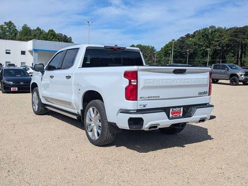Polar White 2026 Chevrolet Silverado 1500 High Country