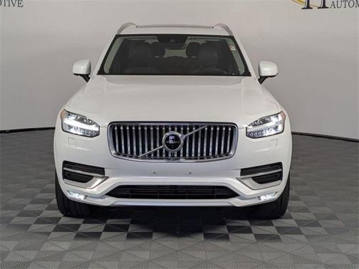 2022 Volvo XC90 T6 Inscription 7 Passenger
