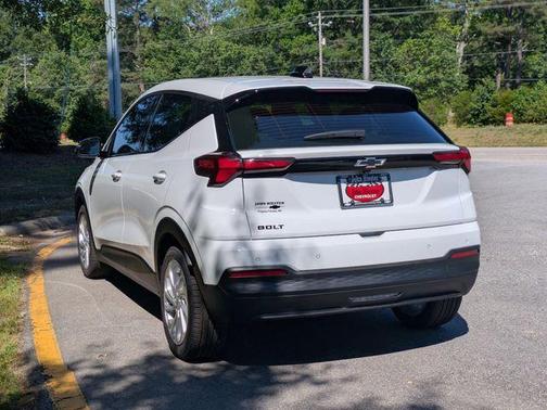 Summit White 2027 Chevrolet Bolt LT