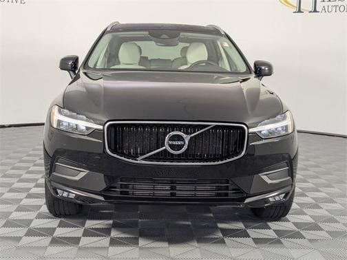 2021 Volvo XC60 T5 Momentum