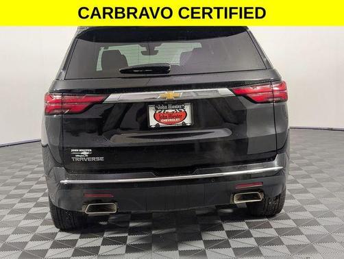 Mosaic Black Metallic 2023 Chevrolet Traverse High Country