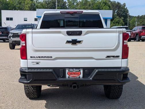 Summit White 2026 Chevrolet Silverado 1500 ZR2