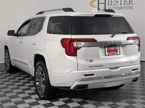 2022 GMC Acadia Denali