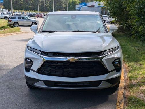 Summit White 2025 Chevrolet Blazer LT