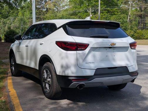 Summit White 2025 Chevrolet Blazer LT