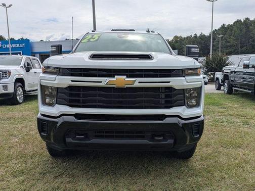 2025 Chevrolet Silverado 2500 Custom