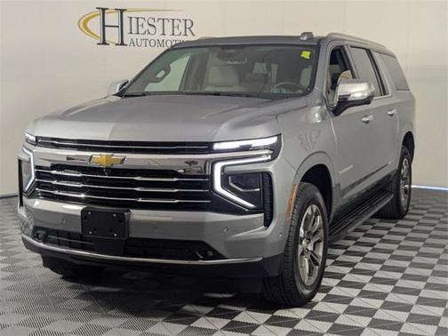 2025 Chevrolet Suburban LT