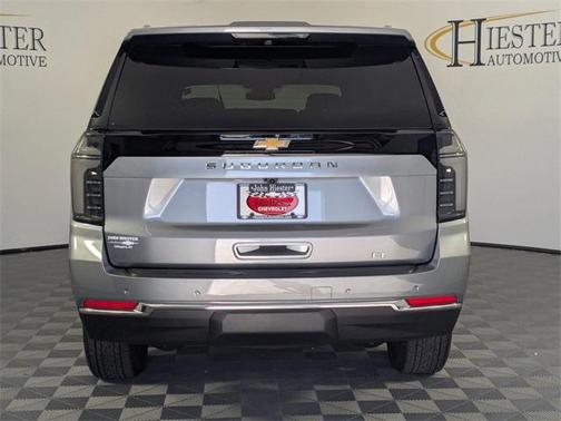 2025 Chevrolet Suburban LT