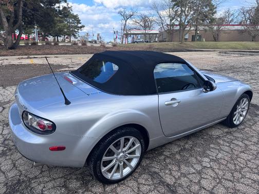 Silver 2007 Mazda MX-5 Miata Sport