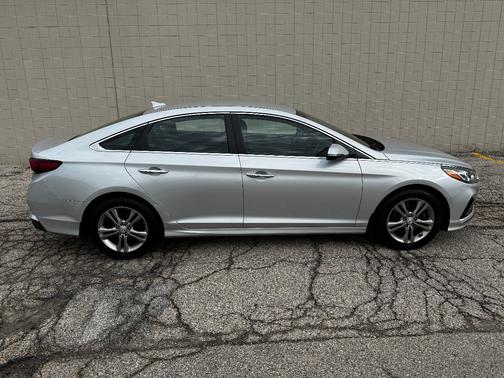 2019 Hyundai SONATA SEL