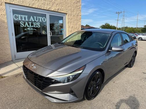 2021 Hyundai ELANTRA SEL