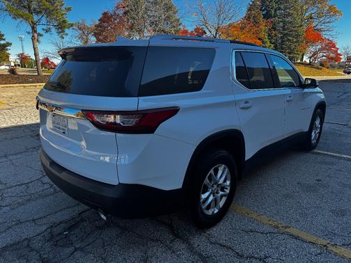 2018 Chevrolet Traverse LT Cloth