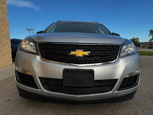 2017 Chevrolet Traverse LS