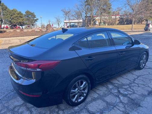 2018 Hyundai ELANTRA Value Edition