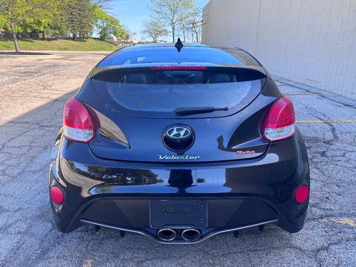 Black 2016 Hyundai Veloster Turbo