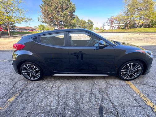 Black 2016 Hyundai Veloster Turbo