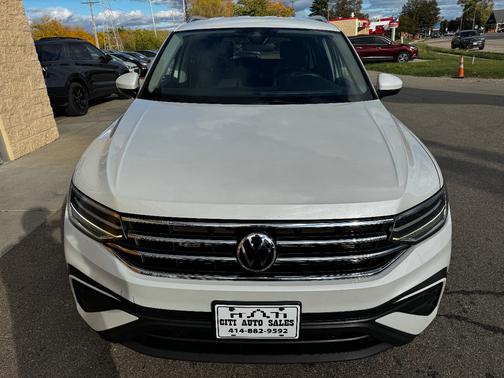 2023 Volkswagen Tiguan 2.0T SE