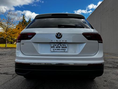 2023 Volkswagen Tiguan 2.0T SE