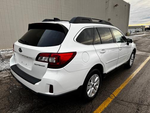 2016 Subaru Outback 2.5i Premium