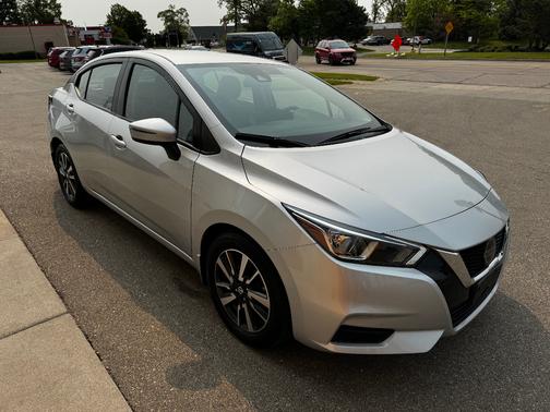 2020 Nissan Versa 1.6 SV