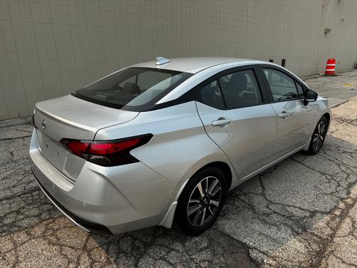 2020 Nissan Versa 1.6 SV