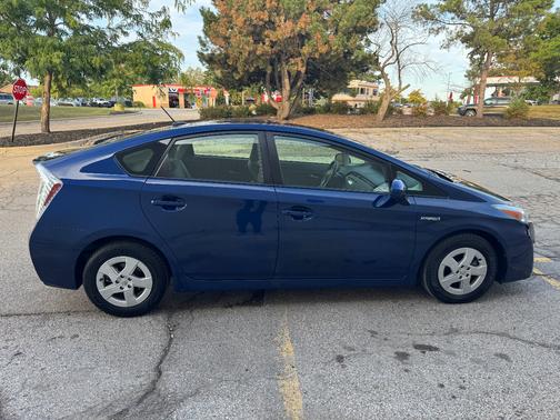 2011 Toyota Prius III