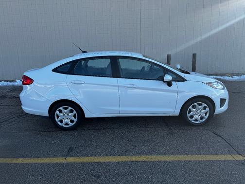 2013 Ford Fiesta S