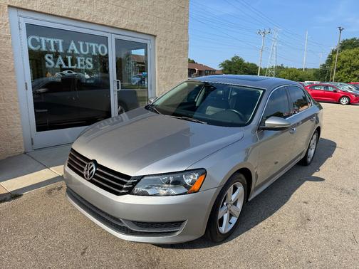 2012 Volkswagen Passat 2.5 SE