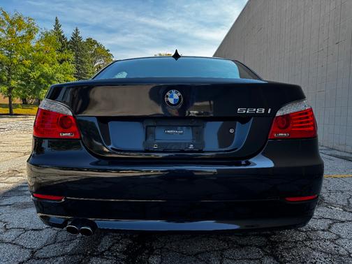 2009 BMW 528 xi