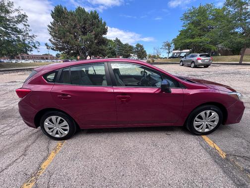 Red 2019 Subaru Impreza 2.0i
