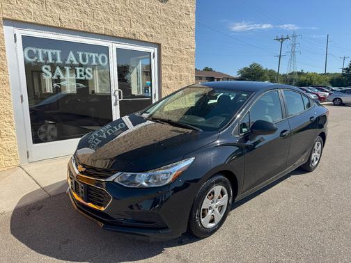 2018 Chevrolet Cruze LS