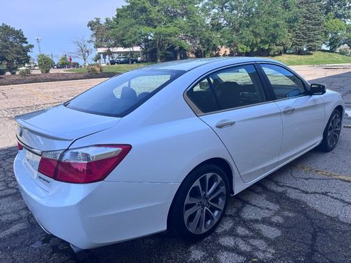White 2015 Honda Accord Sport