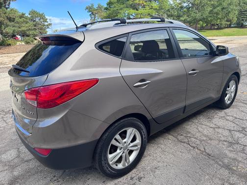 Grey 2011 Hyundai TUCSON GLS