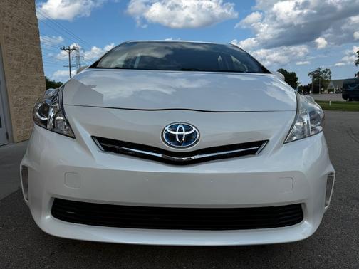 2012 Toyota Prius v Two