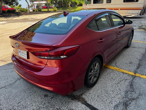 2018 Hyundai ELANTRA Value Edition