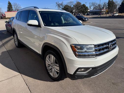 2018 Volkswagen Atlas 3.6L SEL Premium