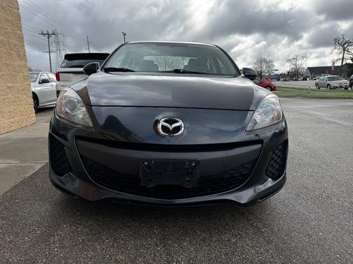 2013 Mazda Mazda3 i Sport