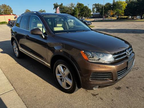 2013 Volkswagen Touareg TDI Lux