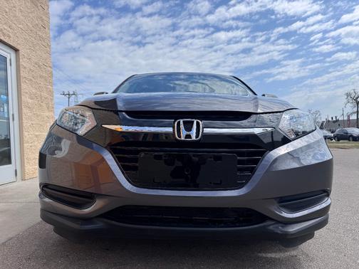 Grey 2016 Honda HR-V LX
