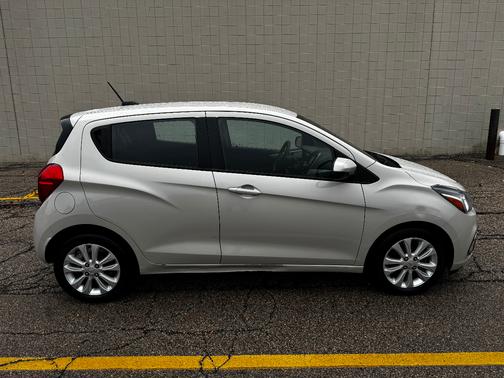 2016 Chevrolet Spark 1LT
