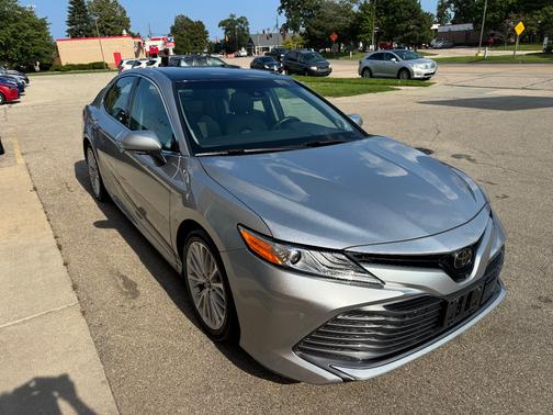 Silver 2018 Toyota Camry XLE