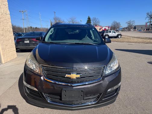 2017 Chevrolet Traverse LS