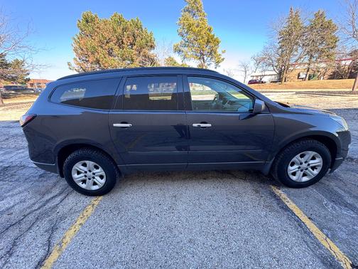 2017 Chevrolet Traverse LS