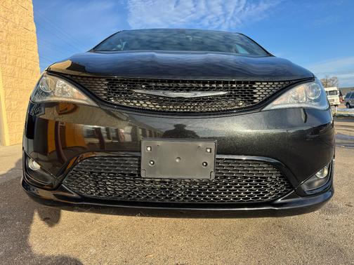 2019 Chrysler Pacifica Touring Plus