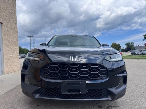 Black 2023 Honda HR-V LX