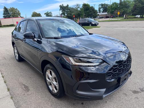 Black 2023 Honda HR-V LX
