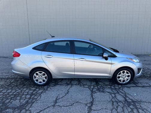 2013 Ford Fiesta SE