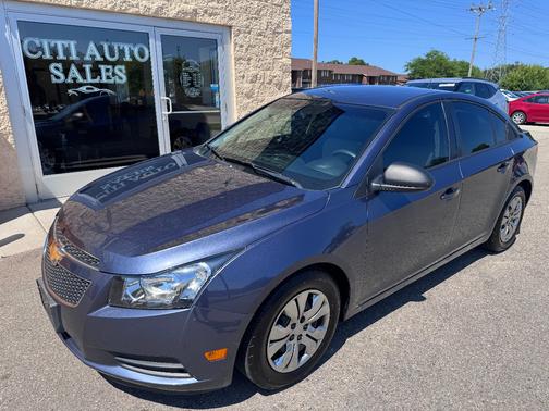 Blue 2014 Chevrolet Cruze LS