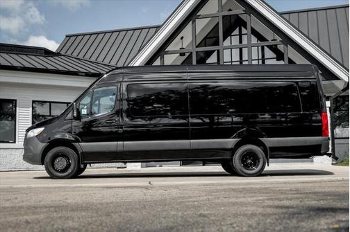 2024 Mercedes-Benz Sprinter 4500 Extended Cargo Van 170 in. WB