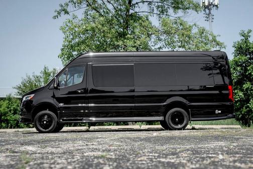 Obsidian Black Metallic 2026 Mercedes-Benz Sprinter 3500XD High Roof
